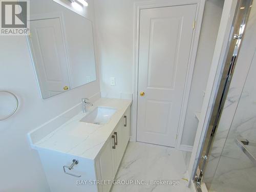 3282 Dragon Drive, Mississauga, ON - Indoor Photo Showing Bathroom