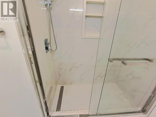 3282 Dragon Drive, Mississauga, ON - Indoor Photo Showing Bathroom