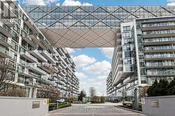 328 - 39 QUEENS QUAY Toronto, ON M5E 0A4