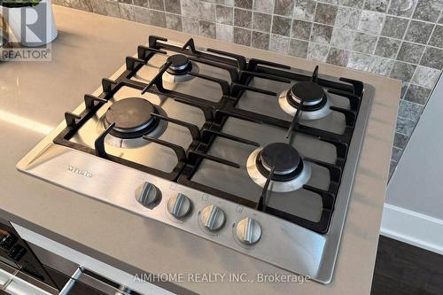 328 - 39 Queens Quay, Toronto, ON - Indoor Photo Showing Kitchen