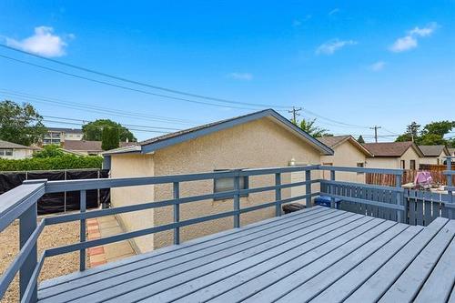 464 Springfield Rd, Winnipeg, MB - Outdoor With Deck Patio Veranda