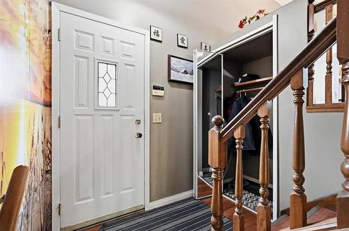 464 Springfield Rd, Winnipeg, MB - Indoor Photo Showing Other Room