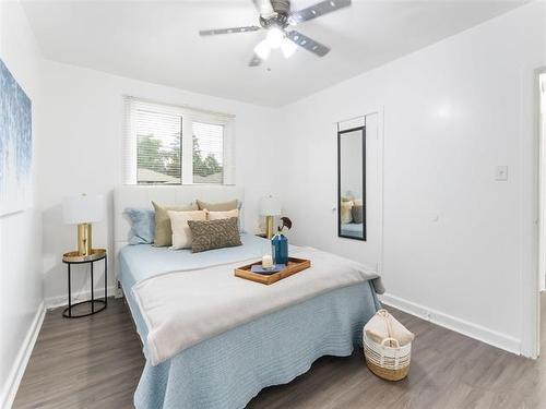 1331 Somerville Ave, Winnipeg, MB - Indoor Photo Showing Bedroom
