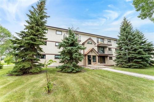 7-55 Bayridge Ave, Winnipeg, MB - Outdoor