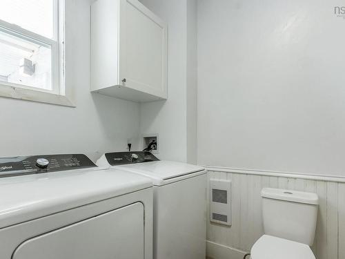 366 Main Street, Middleton, NS - Indoor Photo Showing Laundry Room
