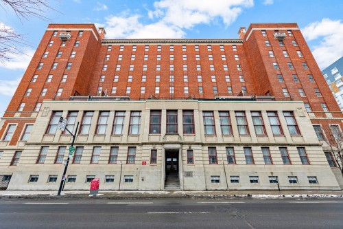 302 65 Boul Rene Levesque E — photo 1