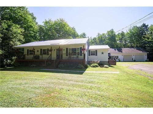 19 Christopher Dr, Burton, NB 