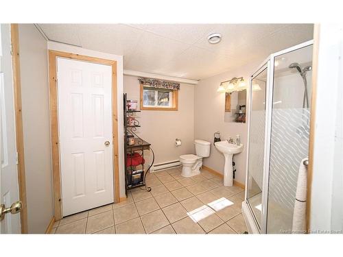 19 Christopher Dr, Burton, NB 