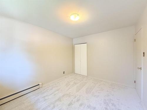 204 Anten Street, Thunder Bay, ON - Indoor Photo Showing Other Room