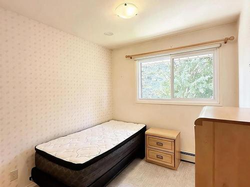 204 Anten Street, Thunder Bay, ON - Indoor Photo Showing Bedroom