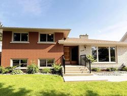 204 Anten Street Thunder Bay, ON P7B 5J6