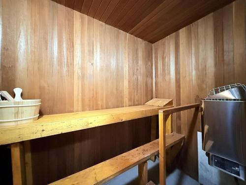 204 Anten Street, Thunder Bay, ON - Indoor Photo Showing Other Room