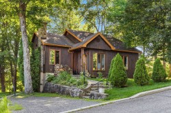 8  - 8A Rue des Ardoises  Sainte-Agathe-Des-Monts, QC J8C 3N2