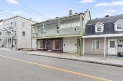 139  - 141 Rue Racine Québec (La Haute-Saint-Charles), QC G2B 1E2
