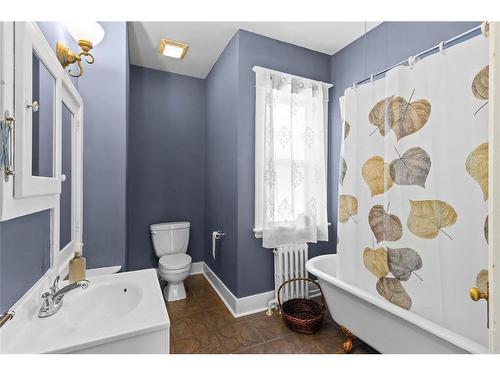 8 Glenridge Crescent, St. John'S, NL - Indoor Photo Showing Bathroom