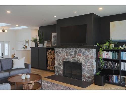 27 Shipyard Rd, Rothesay, NB 