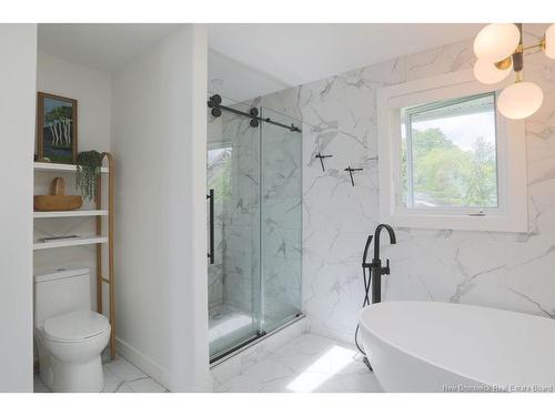 27 Shipyard Rd, Rothesay, NB 