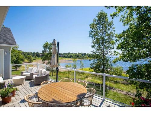 27 Shipyard Rd, Rothesay, NB 