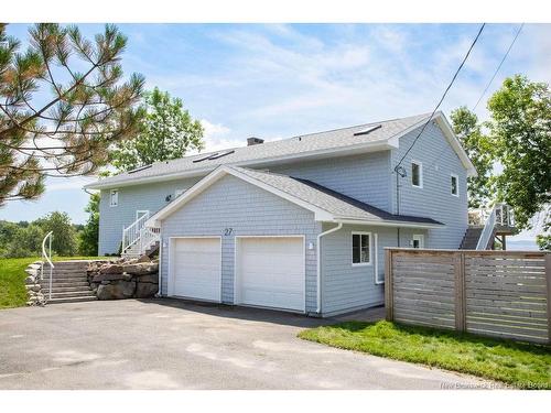 27 Shipyard Rd, Rothesay, NB 