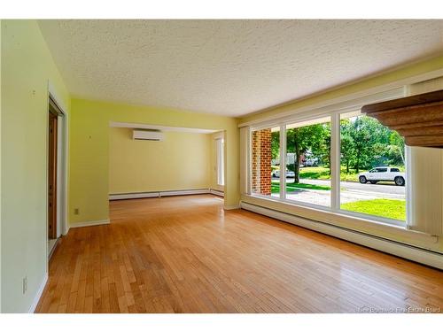 347 Massey St, Fredericton, NB 