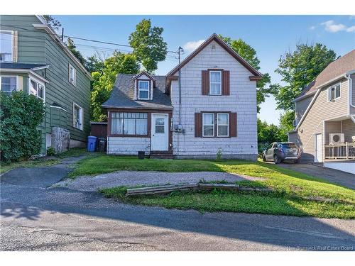 4 Windsor St, Campbellton, NB 