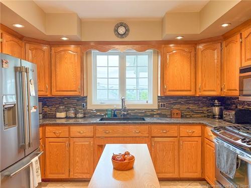 21 Hillcrest Ave, Hartland, NB 
