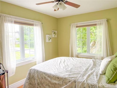 21 Hillcrest Ave, Hartland, NB 