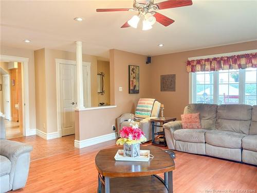 21 Hillcrest Ave, Hartland, NB 