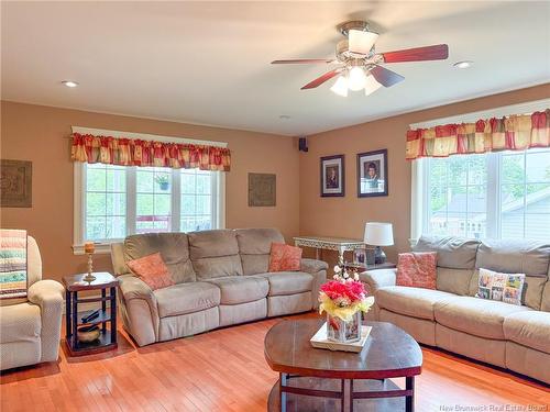 21 Hillcrest Ave, Hartland, NB 