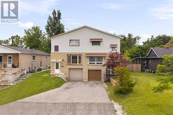 14 INNISFIL STREET Barrie, ON L4N 3C9