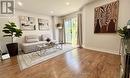 5666 Cortina Crescent, Mississauga, ON  - Indoor Photo Showing Living Room 