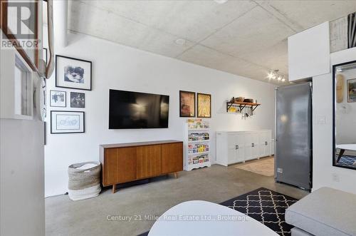 518 - 150 Sudbury Street, Toronto (Little Portugal), ON - Indoor
