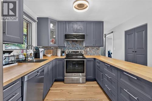 520 Front Road, Lasalle, ON - Indoor Photo Showing Kitchen