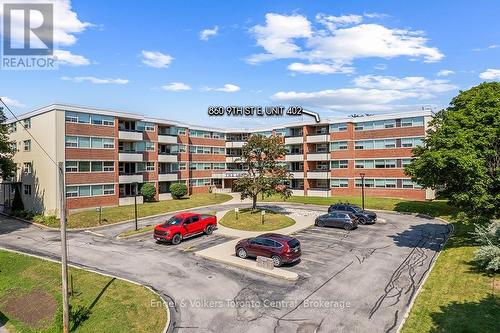 402 - 860 9TH STREET E  Owen Sound, ON N4K 1R2