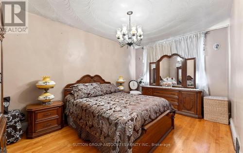 183 Glenholme Avenue, Toronto, ON - Indoor Photo Showing Bedroom