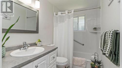 7 Stirling Crescent, St. Thomas, ON - Indoor Photo Showing Bathroom