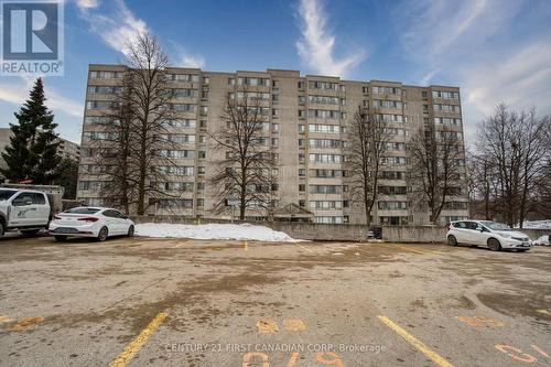 912 - 570 PROUDFOOT LANE  London North (North N), ON N6H 4Z1