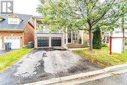 37 CHARLESWOOD CIRCLE Brampton, ON L7A 1Z1