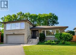 11 GEDDES COURT Toronto, ON M3H 2W7