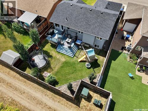710 Redwood Crescent, Warman, SK - Outdoor With Exterior