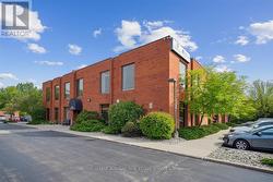 102 - 2321 FAIRVIEW STREET  Burlington, ON L7R 2E3