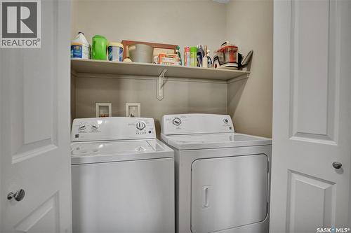 539 Maple Crescent, Warman, SK - Indoor Photo Showing Laundry Room