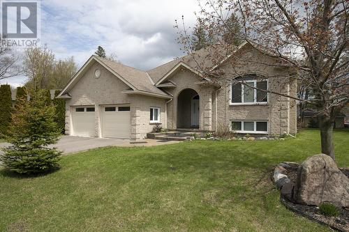 4 Parkdale Dr, Sault Ste. Marie, ON - Outdoor With Facade