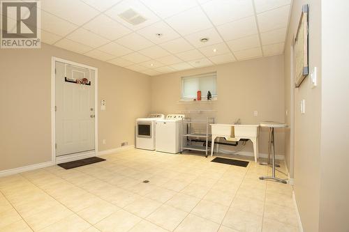 4 Parkdale Dr, Sault Ste. Marie, ON - Indoor Photo Showing Laundry Room