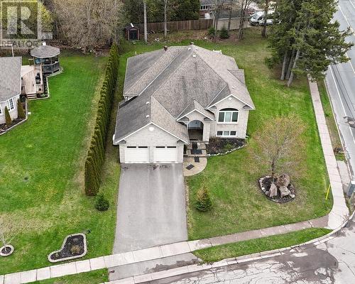 4 Parkdale Dr, Sault Ste. Marie, ON - Outdoor