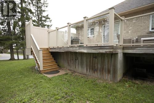 4 Parkdale Dr, Sault Ste. Marie, ON - Outdoor