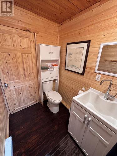 280 Main Road, Whiteway, NL - Indoor Photo Showing Bathroom