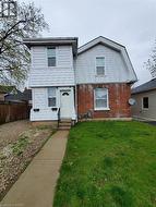 86 VICTORIA Street Brantford, ON N3S 3K6