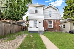 86 VICTORIA Street Brantford, ON N3S 3K6