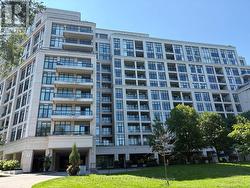 712 - 2 OLD MILL DRIVE Toronto, ON M6S 0A2